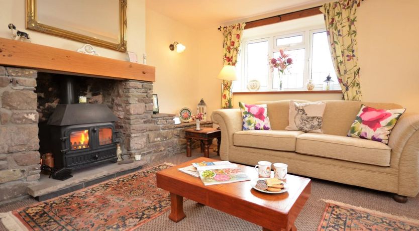 Photo of 2 Bed in Crickhowell