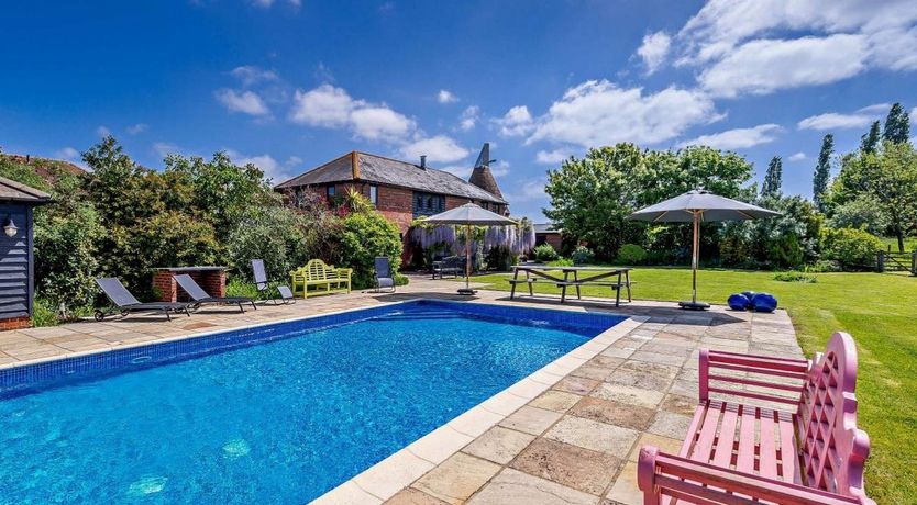 Photo of 5 Bed in Smarden