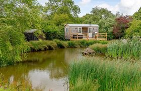 Photo of aylesbury-cottage