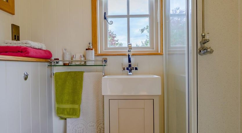 Photo of 1 Bed in Ludgershall