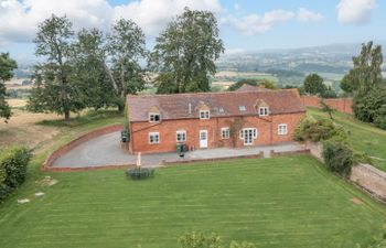 The Chestnuts Holiday Cottage