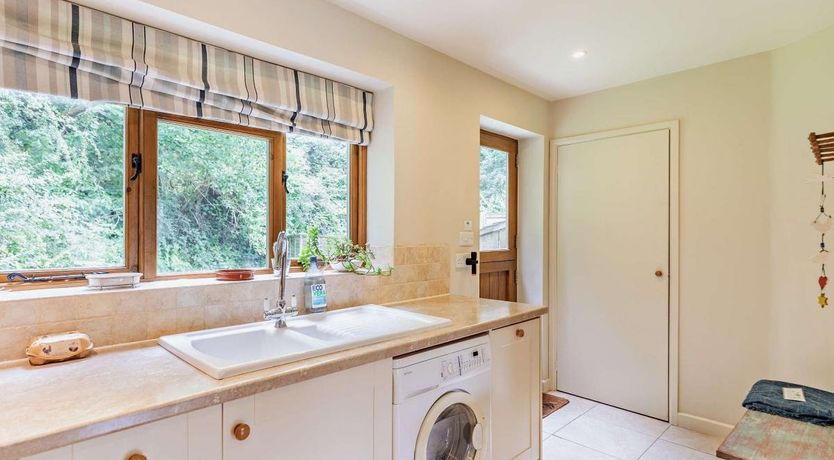 Photo of 1 Bed in Bampton