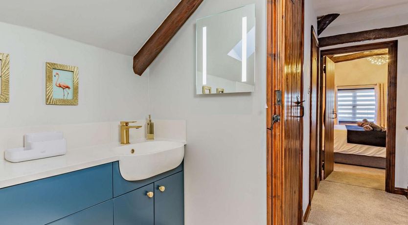 Photo of 2 Bed in Hiscott