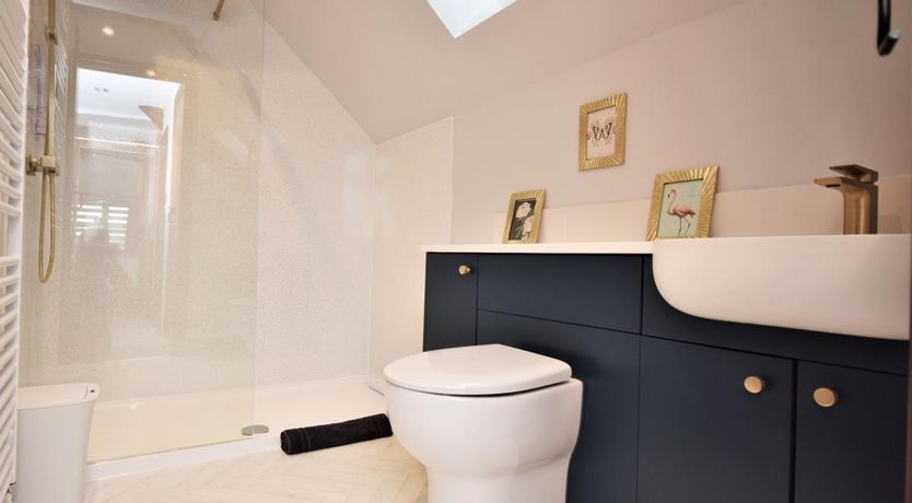 Photo of 2 Bed in Hiscott