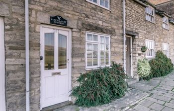 Punch and Judy Cottage Holiday Cottage