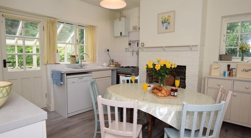 Photo of 4 Bed in Lyndhurst