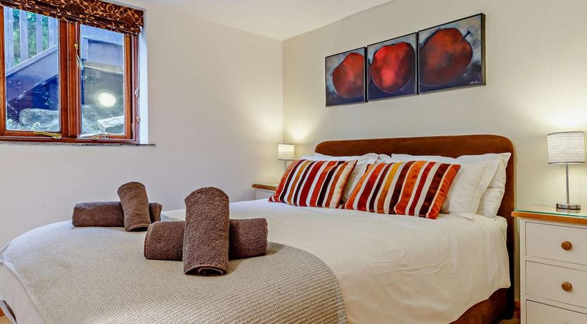 Photo of 2 Bed in Golant