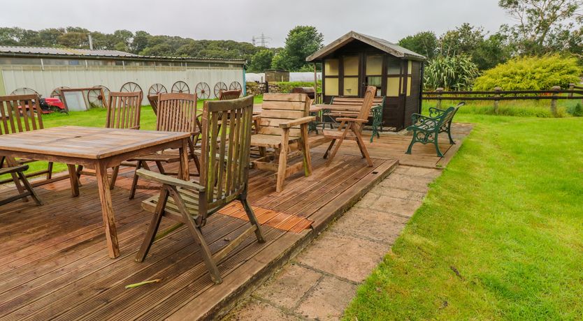 Photo of Shepherds Hut - The Crook