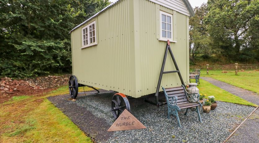 Photo of Shepherds Hut - The Hurdle