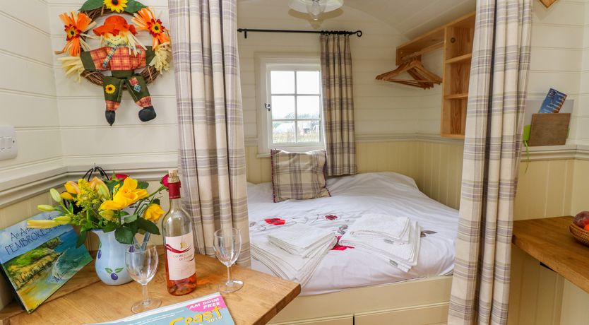 Photo of Shepherds Hut - The Hurdle