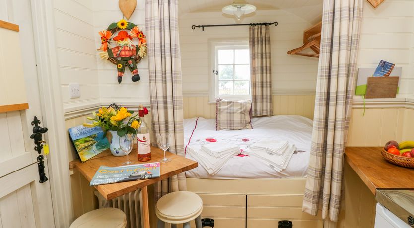 Photo of Shepherds Hut - The Hurdle