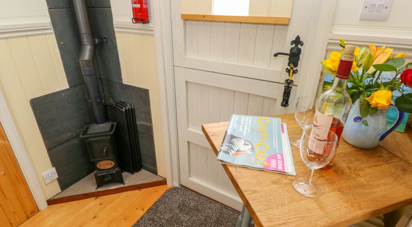 Photo of Shepherds Hut - The Hurdle