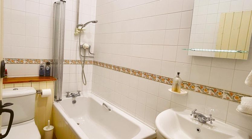 Photo of 2 Bed in Thornbury