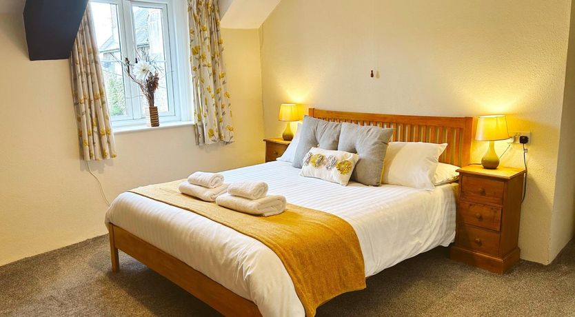 Photo of 3 Bed in Holsworthy