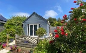 Photo of Log Cabin in Hampshire