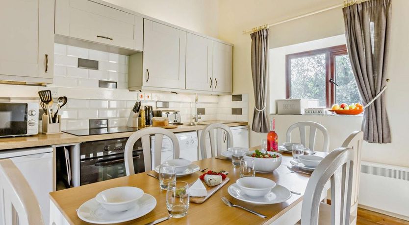 Photo of 3 Bed in Holsworthy Beacon