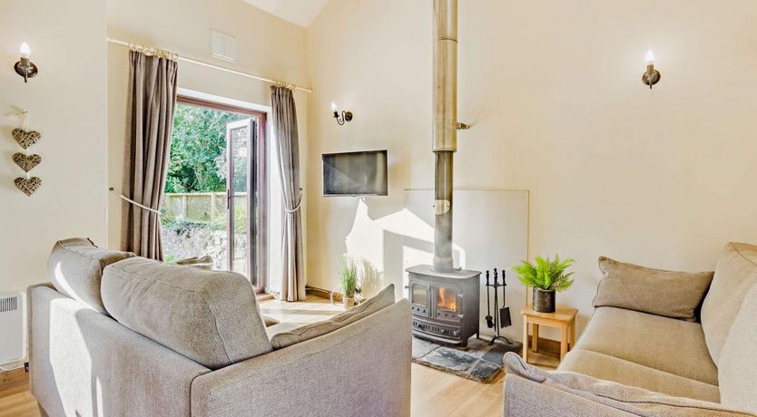 Photo of 3 Bed in Holsworthy Beacon