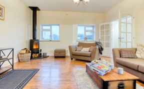 Photo of in Parkham (76452)
