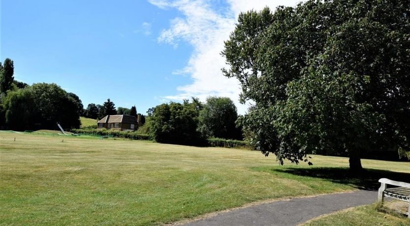 Photo of 2 Bed in Whichford