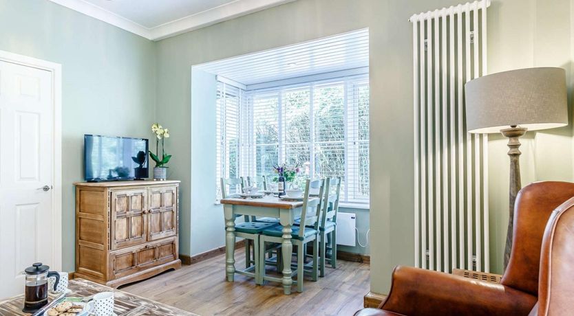 Photo of 1 Bed in Newton Abbot