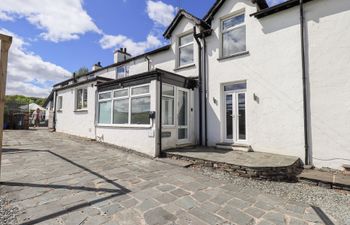 Two Lake View Holiday Cottage