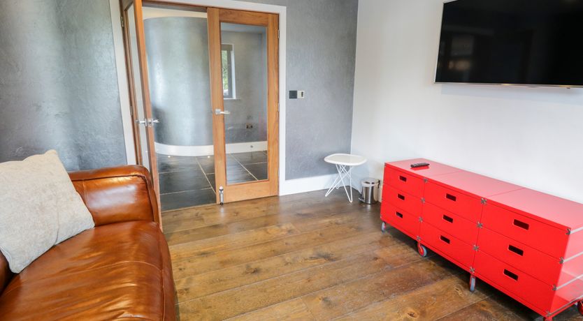 Photo of Lakeside at Louper Weir