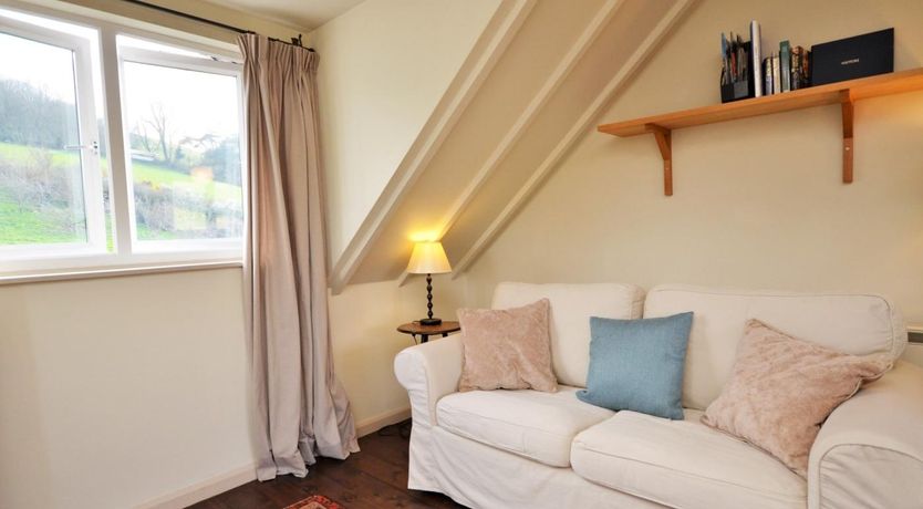 Photo of 2 Bed in Kingsbridge