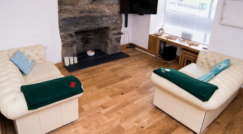 Photo of The Captain's Bank