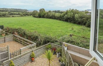 2 Y Bont Holiday Cottage