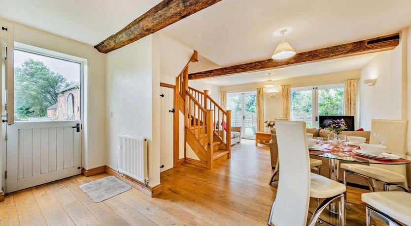 Photo of 2 Bed in Rushbury