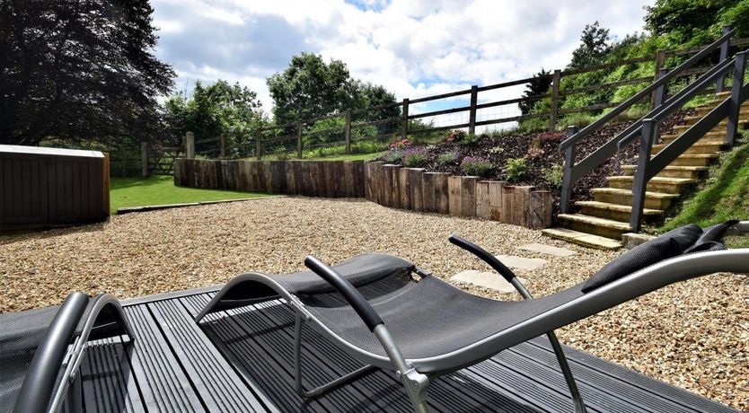 Photo of 3 Bed in Swimbridge