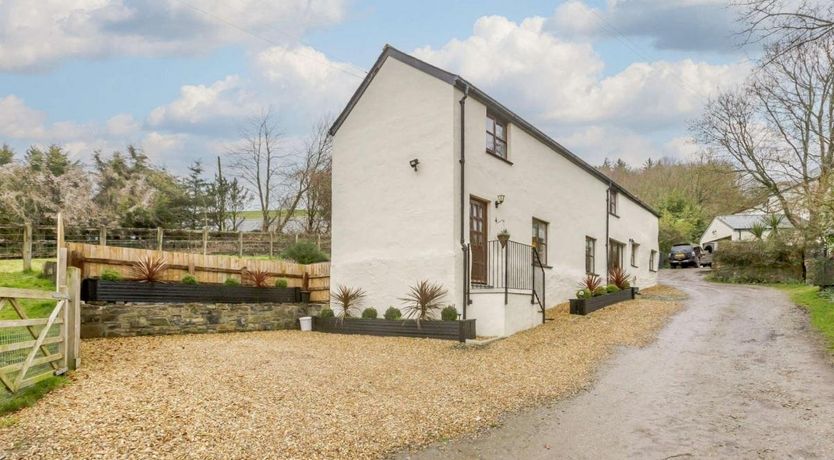 Photo of 3 Bed in Swimbridge