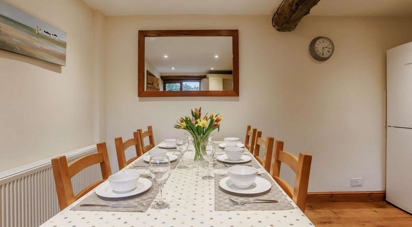 Photo of 3 Bed in Swimbridge