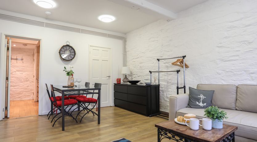 Photo of Cornhill Courtyard