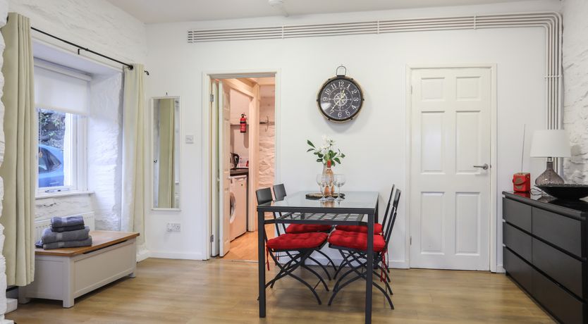 Photo of Cornhill Courtyard