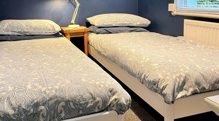 Photo of 2 Bed in Bovey Tracey