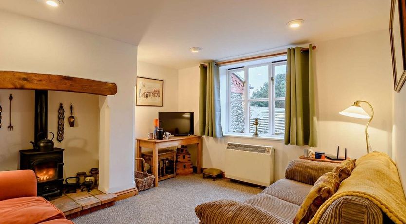 Photo of 3 Bed in Warham