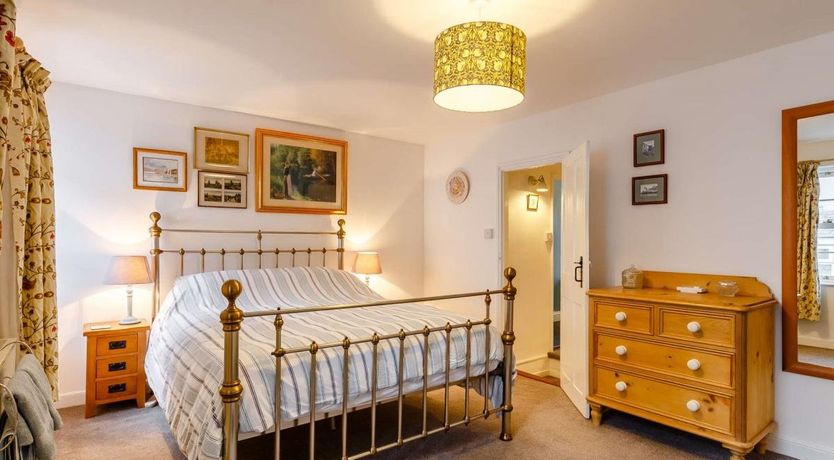 Photo of 2 Bed in Polruan