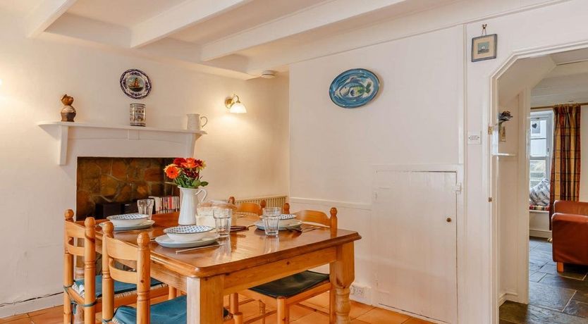 Photo of 2 Bed in Polruan