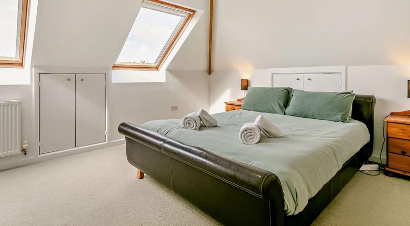 Photo of 5 Bed in Hartland