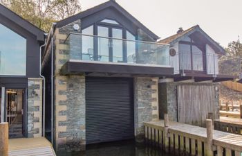 The Boat House at Louper Weir Holiday Cottage