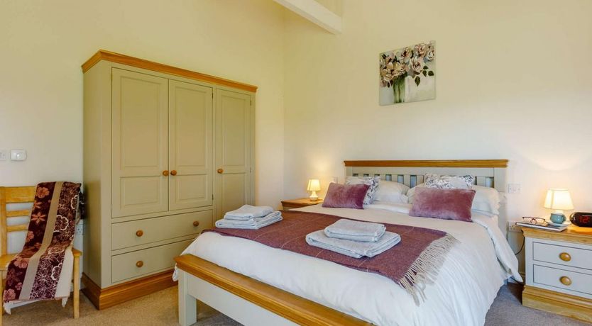 Photo of 1 Bed in Buckland Filleigh