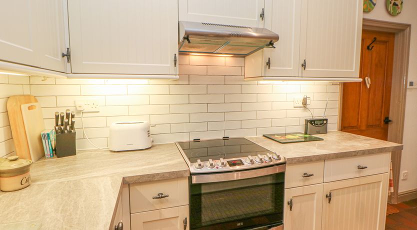 Photo of Middle Cottage