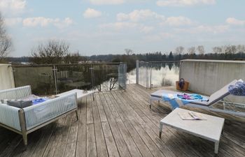 The Skydeck Holiday Cottage