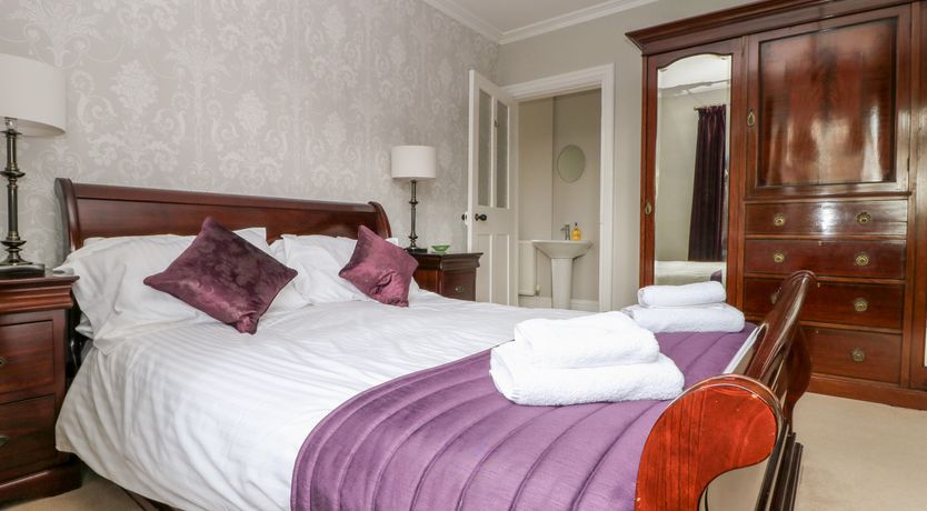 Photo of Green End House