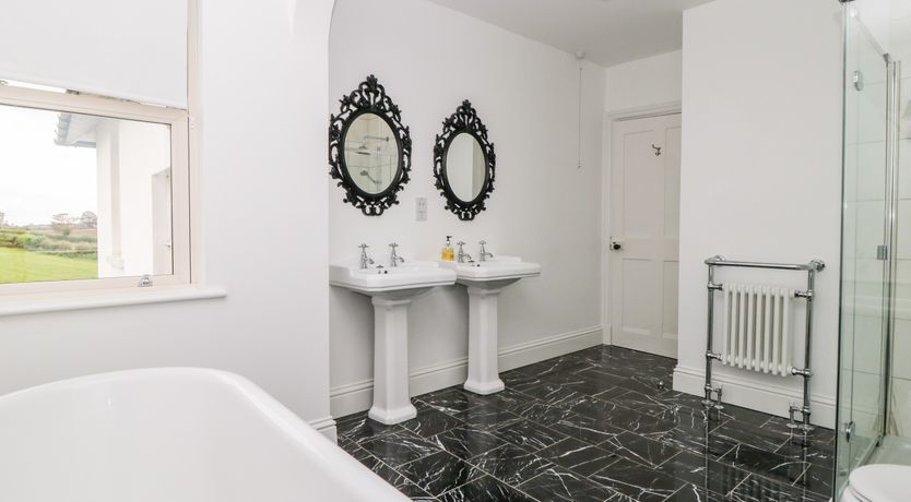 Photo of Green End House