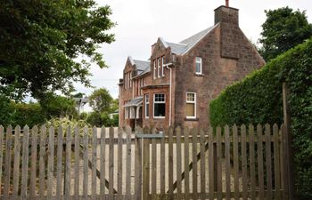 in Brodick (CA016) Holiday Cottage