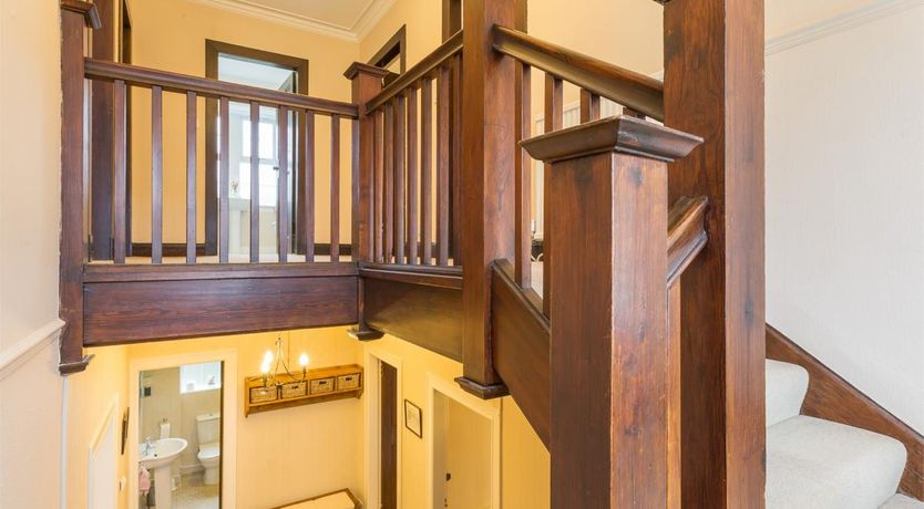 Photo of 5 Bed in Brodick