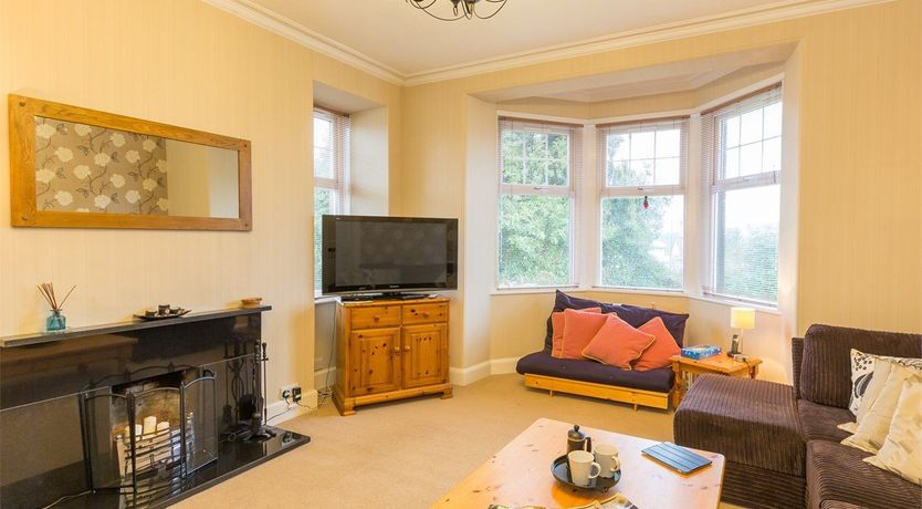 Photo of 5 Bed in Brodick