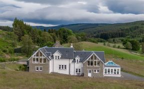 Photo of in Pitlochry (CA265)